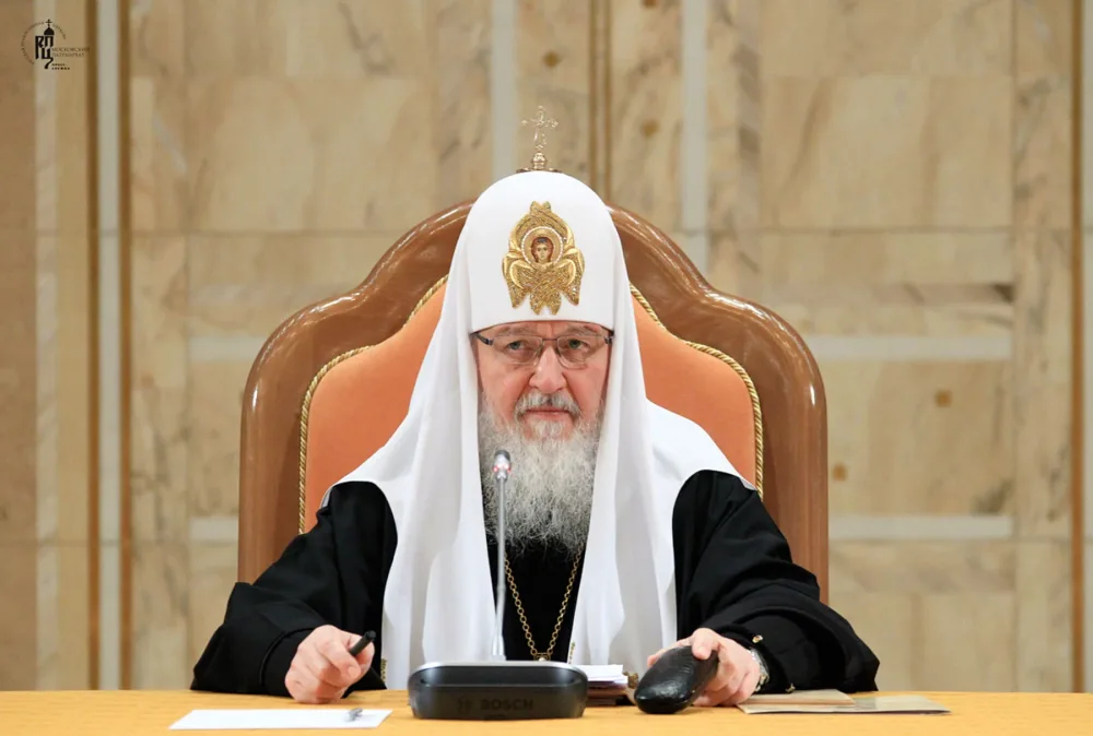 Патриарх Кирилл благодарит Бенедикта XVI за твердость и смирение
