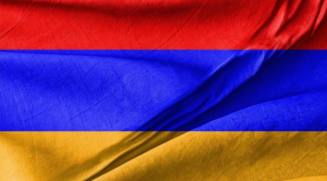 Евангельские лидеры восхитились премьером Армении, процитировавшим Библию на фоне конфликта с церковью