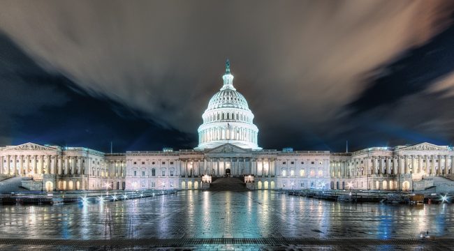 Американская организация Pro-Life выделяет $80 млн на борьбу за Конгресс на промежуточных выборах