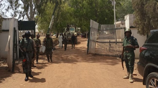 Священник похищен из дома, христианин убит при нападении в Нигерии