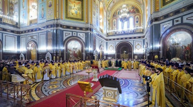 Патриарх Кирилл совершил Литургию в Храме Христа Спасителя перед открытием XII Социального съезда
