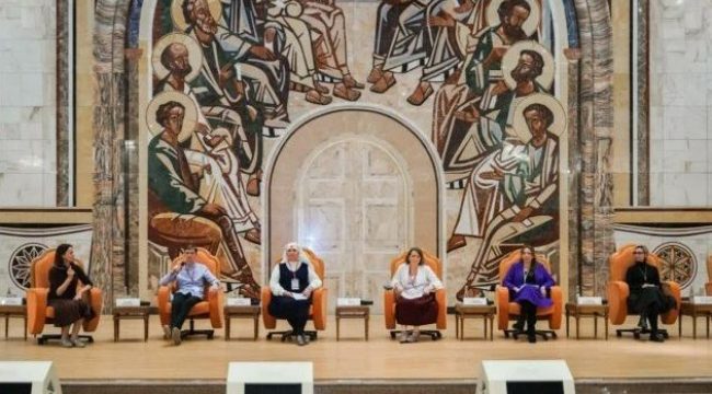 Церковь разрабатывает новые подходы к адресной помощи на социальном съезде