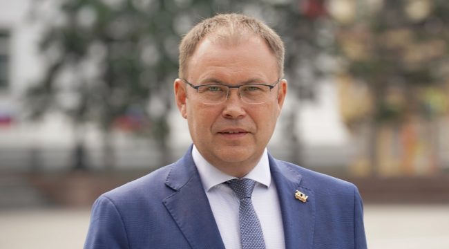 Патриарх Кирилл наградил губернатора Кузбасса орденом Сергия Радонежского к 50-летию