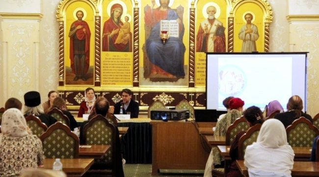 Церковные эксперты обсудили поддержку семей военных и развитие семейных традиций на социальном съезде