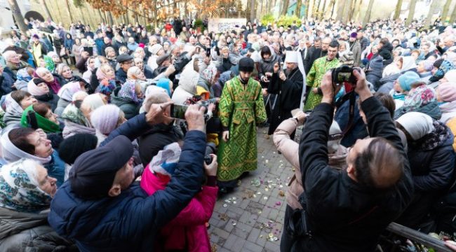 800-летие Елисеевского Лавришевского монастыря: патриарший экзарх митрополит Вениамин возглавил торжества