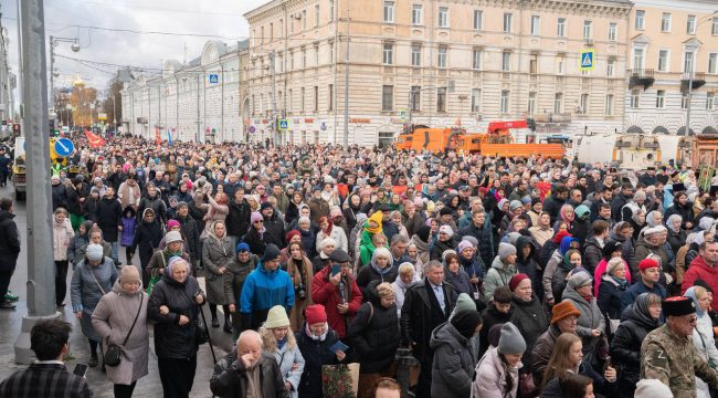 В Твери прошёл общегородской крестный ход с Казанской‑Волынской иконой в День народного единства