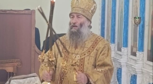 Патриарх Кирилл поздравил епископа Гурия с 65-летием, отметив его вклад в восстановление Храма Христа Спасителя