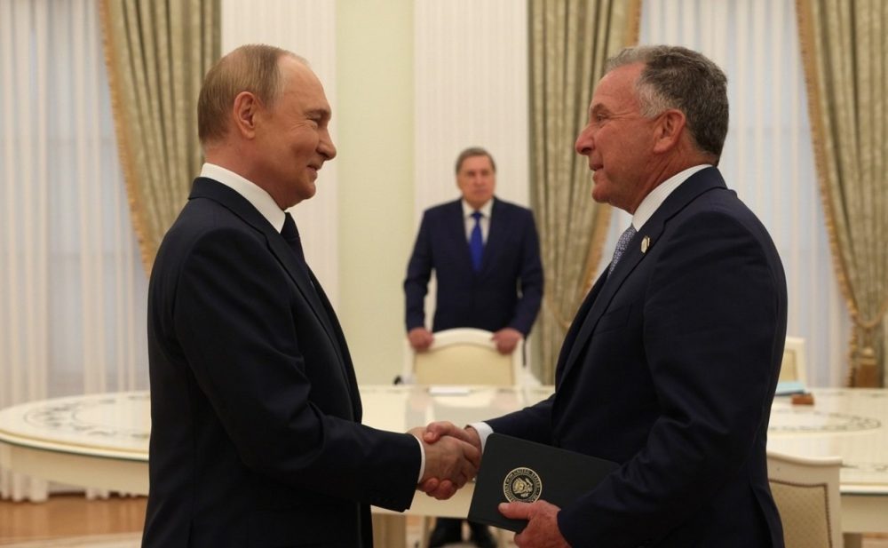 СМИ: План США по Украине предусматривает особый статус русского языка и РПЦ