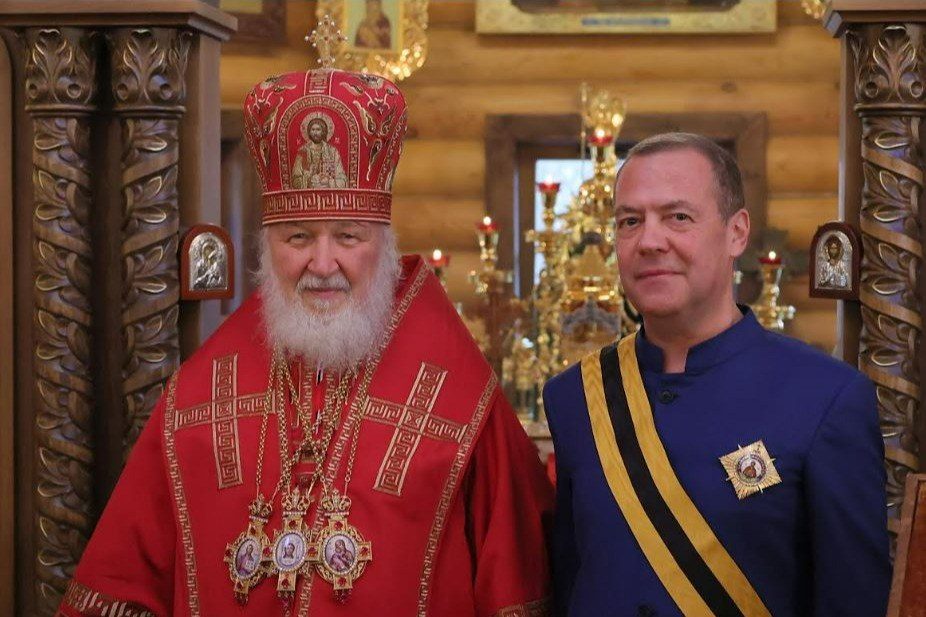 Патриарх Кирилл наградил Дмитрия Медведева орденом Димитрия Донского I степени