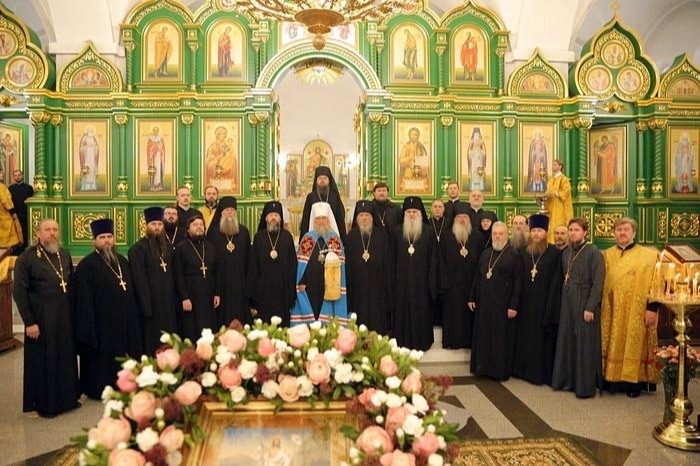Митрополит Александр возглавил торжества по случаю 15-летия Карагандинской епархии
