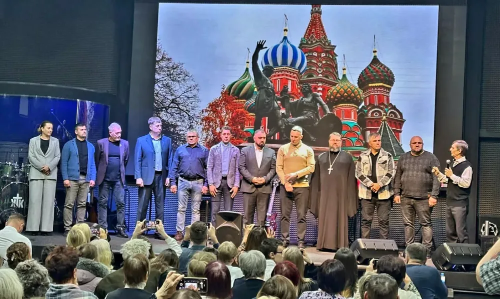 В Барнауле 350 верующих разных конфессий собрали 200 тыс. руб. для детской психиатрии в День христианского единства