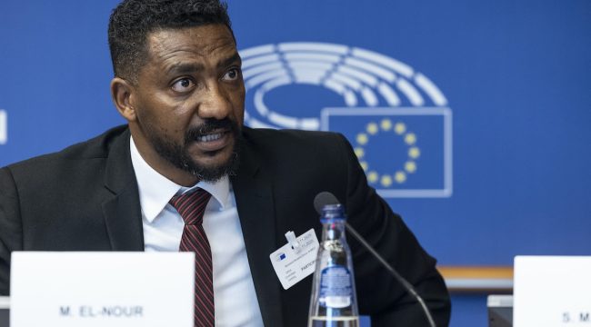 В Ньюкасле избили суданского правозащитника-христианина, выступавшего против зверств в Дарфуре