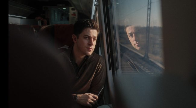 От Голливуда к соборам: Дэвид Хенри в документальном сериале «В поисках красоты» о вере и искусстве