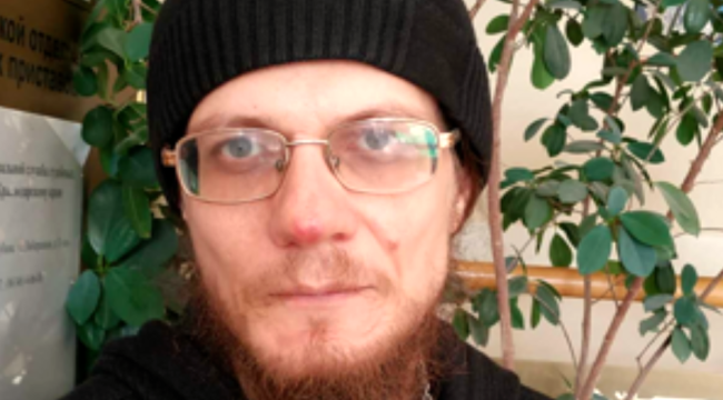 Священника в России избили, оштрафовали за «неуважение к обществу»