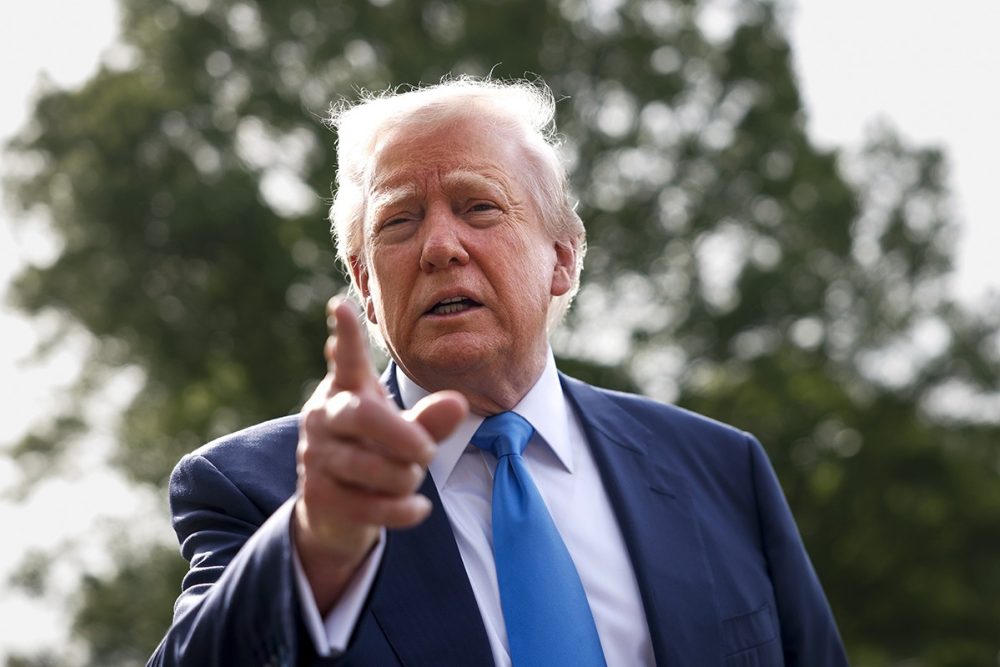 Трамп призывает избирателей отвергнуть кандидата от демократов, который, по его словам, «ненавидит христианство»
