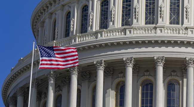 В Конгрессе США разгорелся спор о захвате Мадуро: «Безрассудство» или защита американцев?