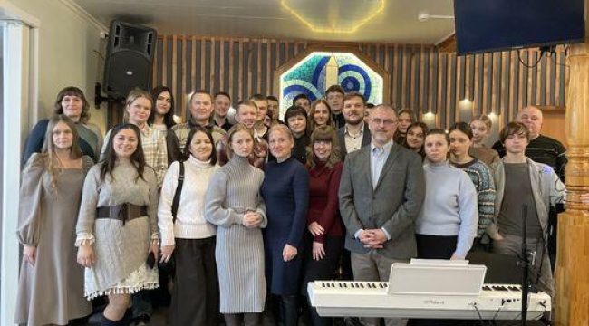 Развитие музыкального служения: семинар в Туле привлек внимание и вдохновение