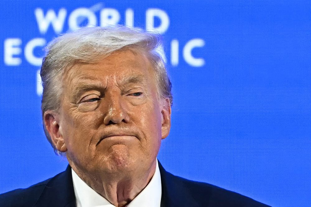 Трамп на ВЭФ: хвастается экономикой США, хочет купить Гренландию и критикует «неузнаваемую» Европу