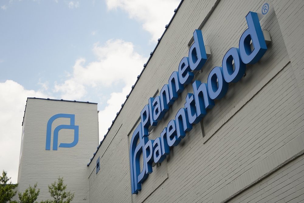 «Мы положили его в пакет и убрали в морозильник»: экс-сотрудница Planned Parenthood мучается из-за останков абортированных детей