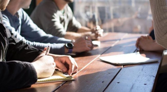 Неудобный вопрос о вере на работе