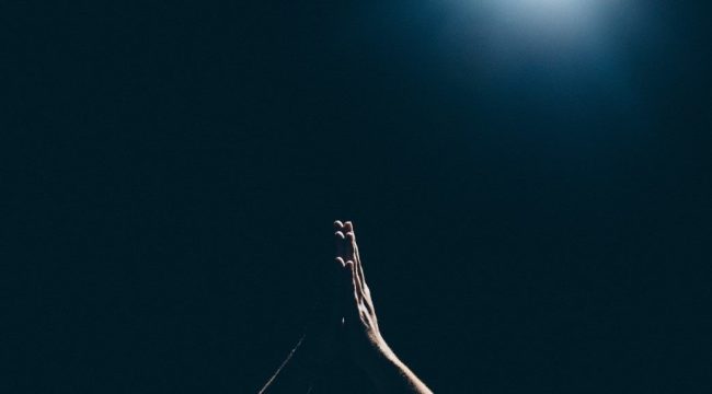 Хотите улучшить свою молитвенную жизнь? Попробуйте короткие молитвы