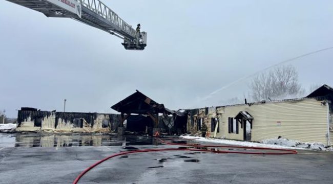 Взрыв разрушает церковь в Нью-Йорке, пятеро пострадавших, включая пастора