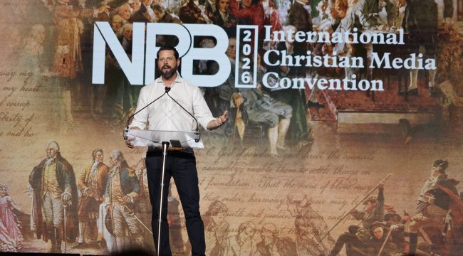 Генеральный директор Babylon Bee призывает христиан создавать 'больше хороших книг' для противостояния плохим идеям