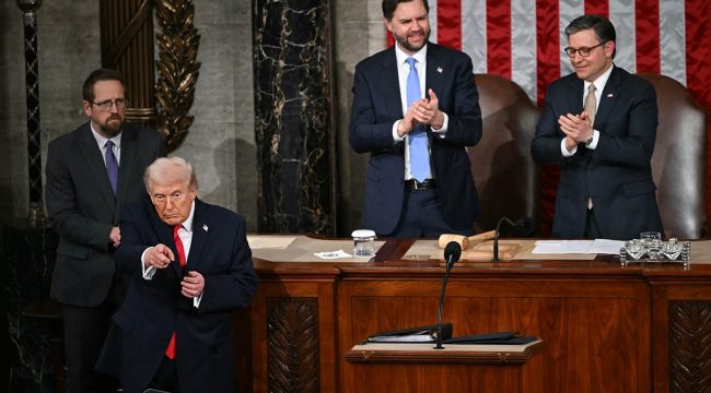 Послание Трампа о состоянии Союза: здравый смысл против безумия