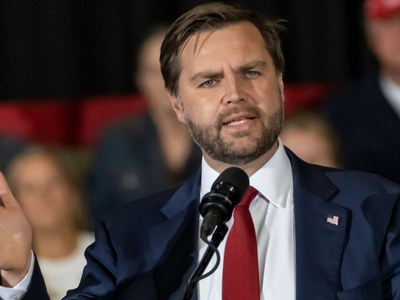 После Армении в Азербайджан прибыл вице-президент США JD Vance