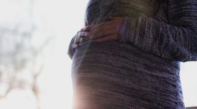 Палата лордов Великобритании приняла меру по абортам; евангелический лидер называет это 'трагическим провалом'