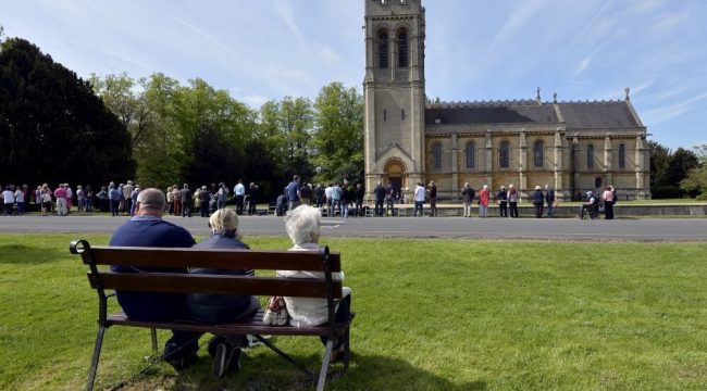Партия Reform UK обещает 'защитить христианское наследие' и предотвратить превращение церквей в мечети