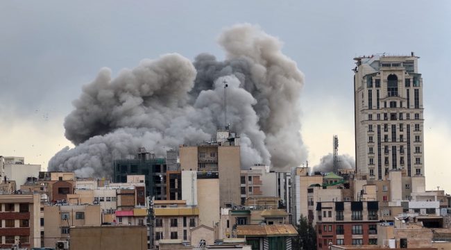 Иранцы в изгнании обеспокоены судьбой своих близких