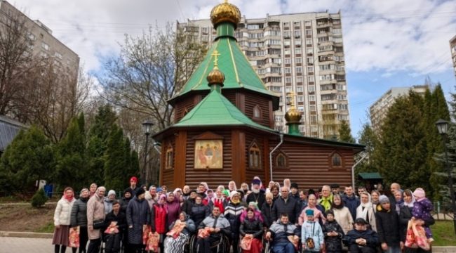 В московских храмах начали проводить адаптированные литургии для детей с ментальными особенностями