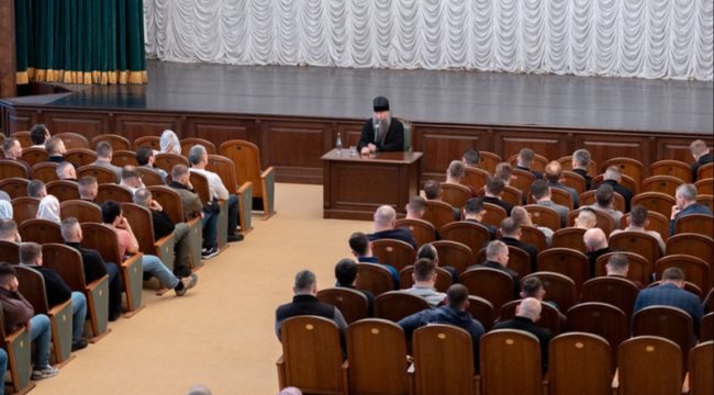 Троице-Сергиеву лавру посетили участники программы «Время героев»