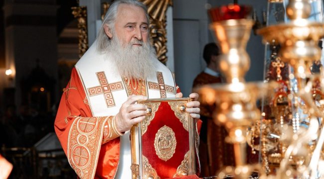 Митрополит Каширский Феогност возглавил Литургию в храме Живоначальной Троицы в Борисове