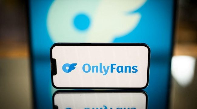 Создательница OnlyFans обвинена в использовании малолетней девочки для привлечения мужчин и получения дохода