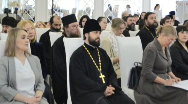 В Шахтинской епархии прошел семинар по развитию системы помощи семьям с детьми с инвалидностью