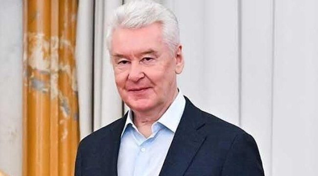 Сергей Собянин поздравил патриарха Кирилла с Днем Победы