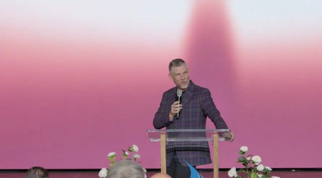 Пастор Грег Лок: «Я не знаю, есть ли горе глубже, чем потеря ребенка»
