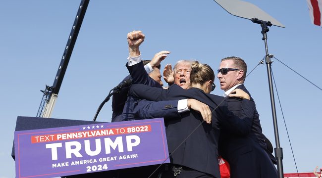 Почти треть американцев скептически относятся к попыткам убийства Трампа: опрос