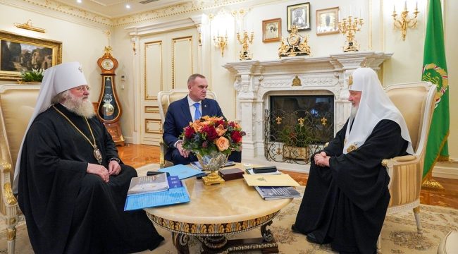 Святейший Патриарх Кирилл обсудил с губернатором Югры стратегическое развитие региона