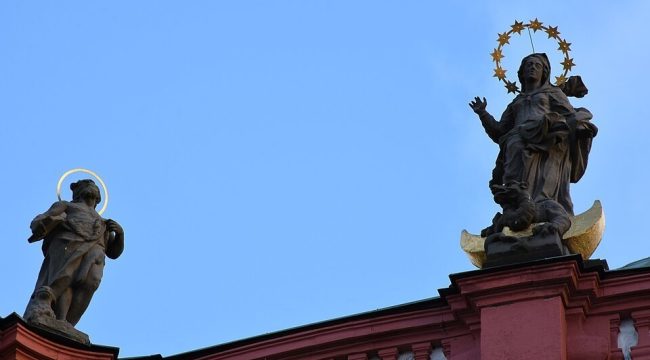Череп святой похищен из чешской базилики, замурован в бетоне