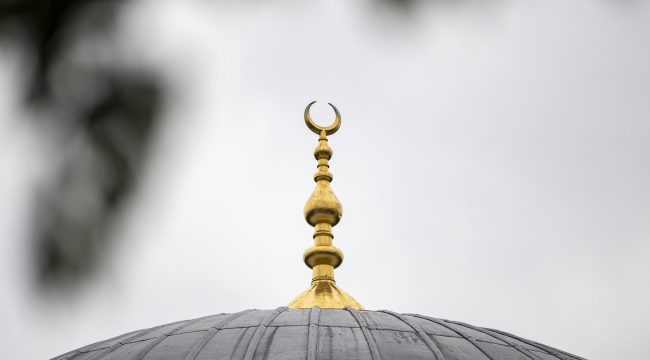 Решительное нет мусульманским праздникам