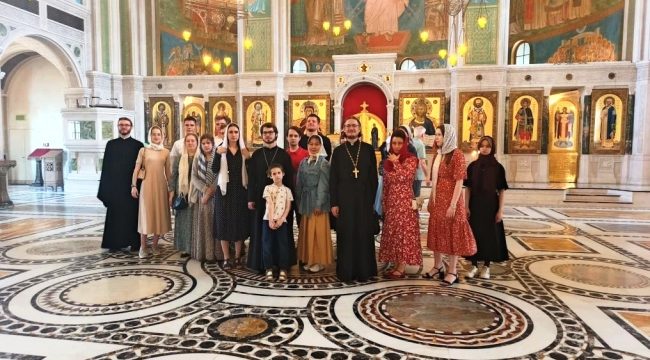 Молодежь Восточного викариатства побывала на экскурсии в Сретенском монастыре
