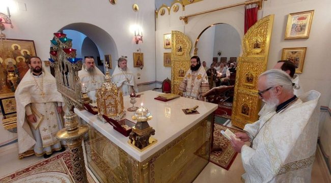 Митрополит Антоний совершил Литургию на Николаевском подворье в Бари в праздник Вознесения