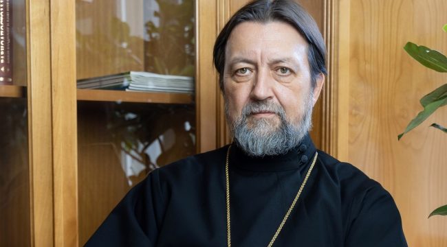 РПЦ предложила признать дипломы духовных вузов советского времени