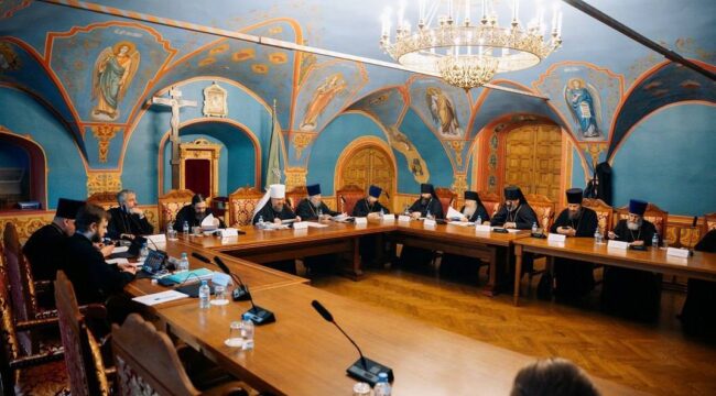 Митрополит Воскресенский Григорий провел заседание комиссии по распределению выпускников духовных школ