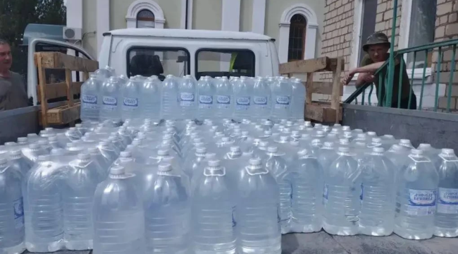 Патриаршая гуманитарная миссия доставила жителям ДНР 18 тонн питьевой воды