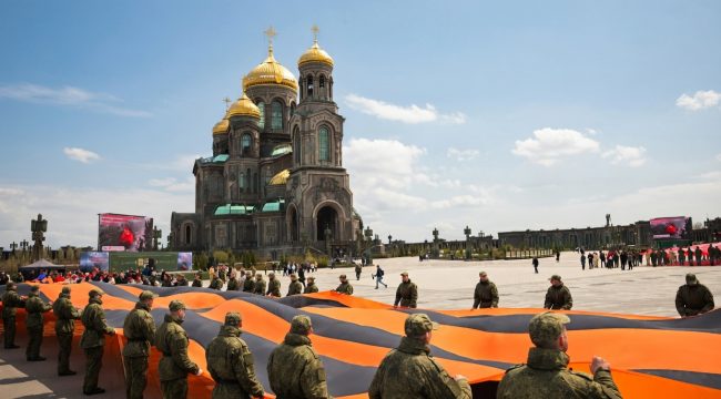 Всероссийский детский Победный хор выступил в парке «Патриот» в Подмосковье