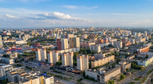 Священнослужители объехали Пермь с иконой Божией Матери